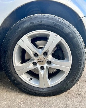 Volkswagen Golf cena 13300 przebieg: 306000, rok produkcji 2006 z Łosice małe 154